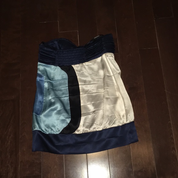 Bebe - Picture 2 of 4